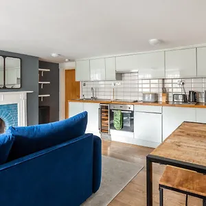 https://central-grand-parade-apartment.brighton-hotels-england.com